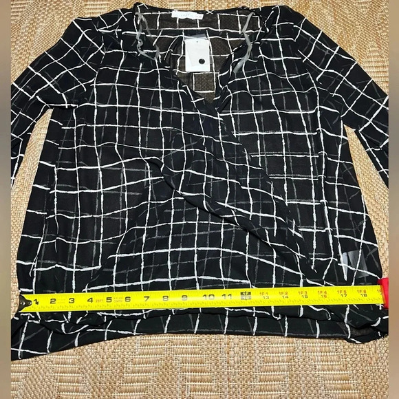 Lush Women's Sheer Black and White Checkered Blouse, Long Sleeve, Size M, NWT - Picture 6 of 10